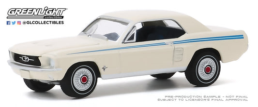 GreenLight 1:64 1967 Ford Mustang Coupe - Indy Pacesetter Special - Wimbledon White with Scotchlite Stripes 30161