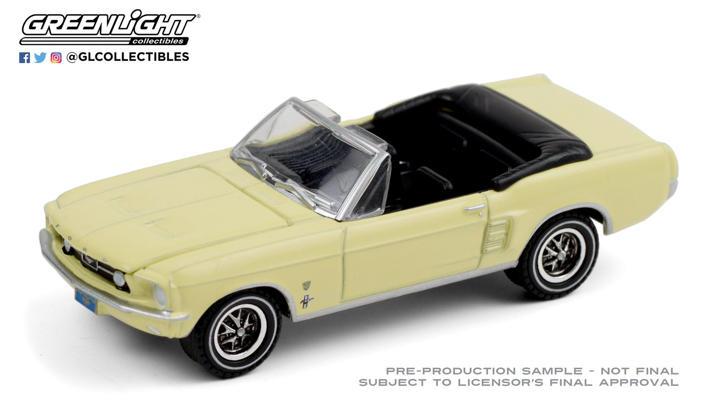 GreenLight 1:64 1967 Ford Mustang Convertible High Country Special - Aspen Gold 30214
