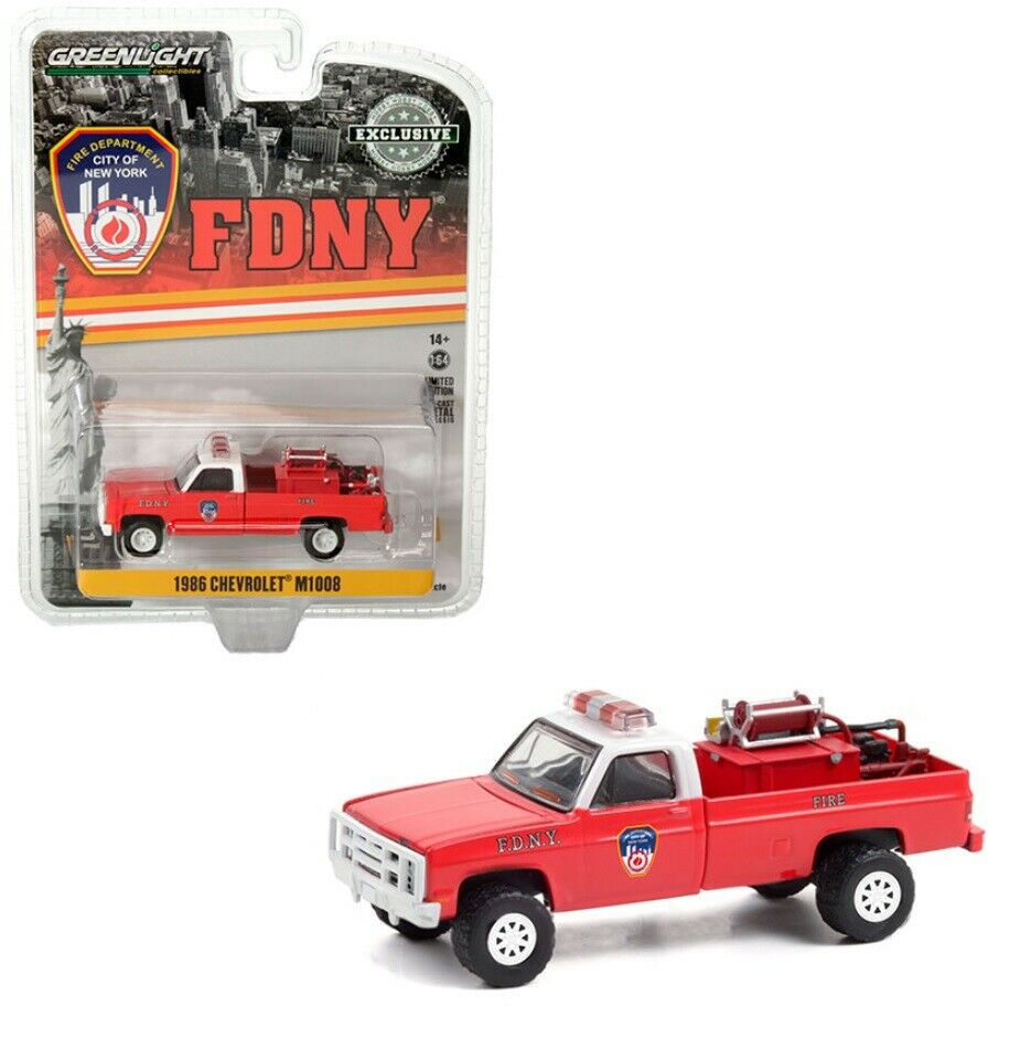 GreenLight 1:64 1986 Chevrolet M1008 4x4 - FDNY (The Official Fire Department City of New York) with Fire Equipment, Hose and Tank 30240