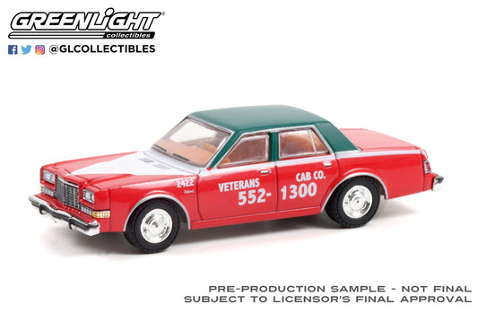 GreenLight 1:64 1983 Dodge Diplomat - Veteran s Cab Co., San Francisco, California (Hobby Exclusive) 30283