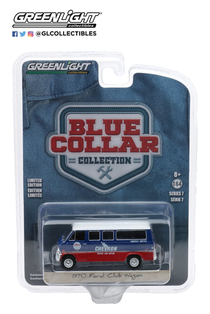 GreenLight 1:64 Blue Collar Collection Series 7 - 1970 Ford Club Wagon - Chevron Service & Repair Courtesy Shuttle 35160-A