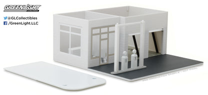 GreenLight 1:64 Mechanic's Corner - Vintage Gas Station - Plain White 57014