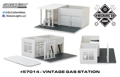 GreenLight 1:64 Mechanic's Corner - Vintage Gas Station - Plain White 57014