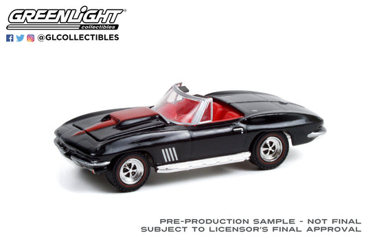 GreenLight 1:64 Barrett-Jackson Scottsdale Edition Series 8 - 1967 Chevrolet Corvette Convertible (Lot #1367) - Black with Red Interior 37240-A