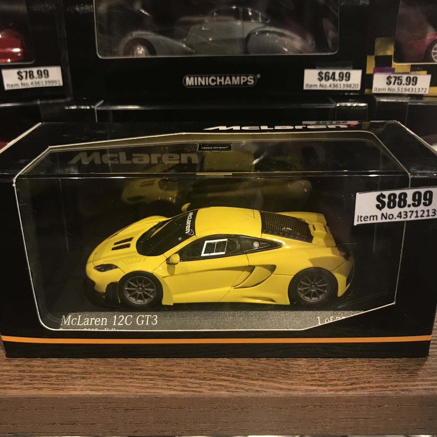 Minichamps 1:43 McLaren MP4-12C GT3 Street 2012 Yellow 437121396