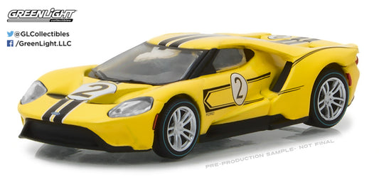 GreenLight 1:64 Ford GT Racing Heritage Series 1 - 2017 Ford GT 1967 #2 Ford GT40 Mk.IV Tribute 13200-E