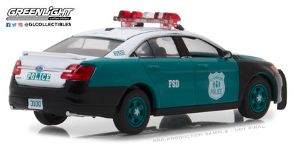 GreenLight 1:43 2014 Ford Police Interceptor Sedan - New York City Police Department (NYPD) Vintage Show Vehicle 86094