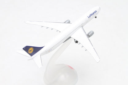 Schuco 1:600 Airbus A330-300 Lufthansa 403551646
