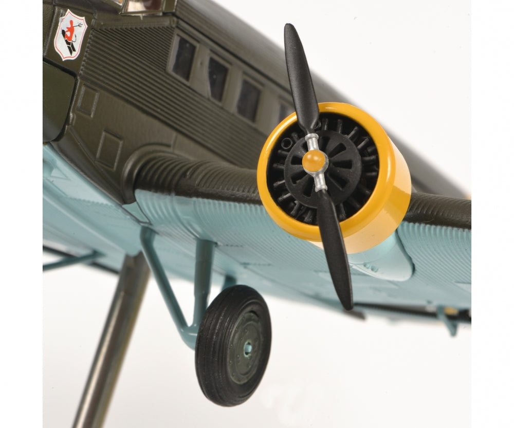 Schuco 1:72 Junkers Ju52/3m Amicale Jean-Baptiste Salis olive 403551900
