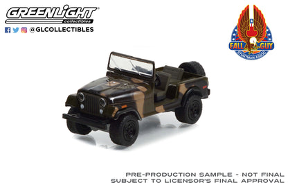 GreenLight 1:64 Hollywood Special Edition - Fall Guy Stuntman Association - 1981 Jeep CJ-7 - Camouflage Solid Pack 44965-E