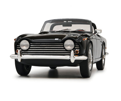 Schuco 1:18 Triumph TR5 Black 450024700