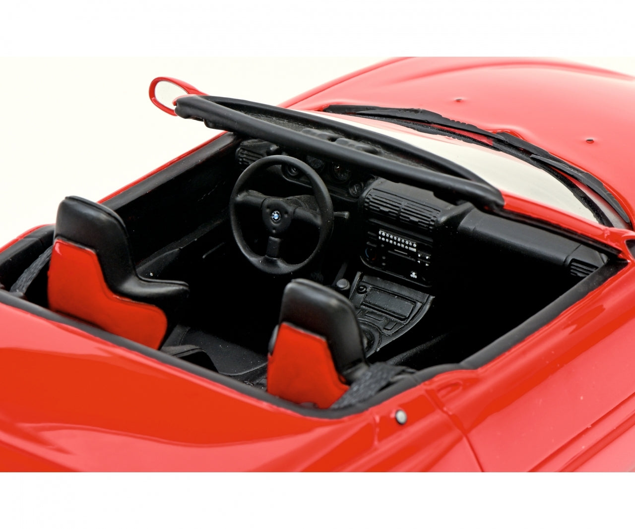 Schuco 1:18 BMW Z1 Roadster red 450026400