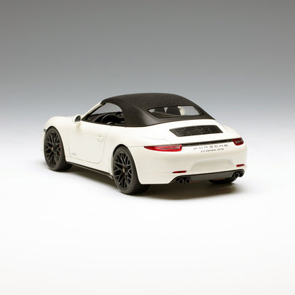Schuco 1:18 Porsche 911 Carrera GTS Cabriolet White 450039500