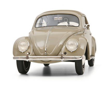 Schuco 1:18 Volkswagen Beetle Beige 450047600