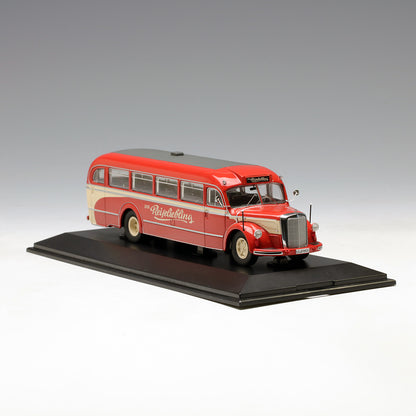 Schuco 1:43 Mercedes-Benz O6600 Travel favorite red/cream 450274900