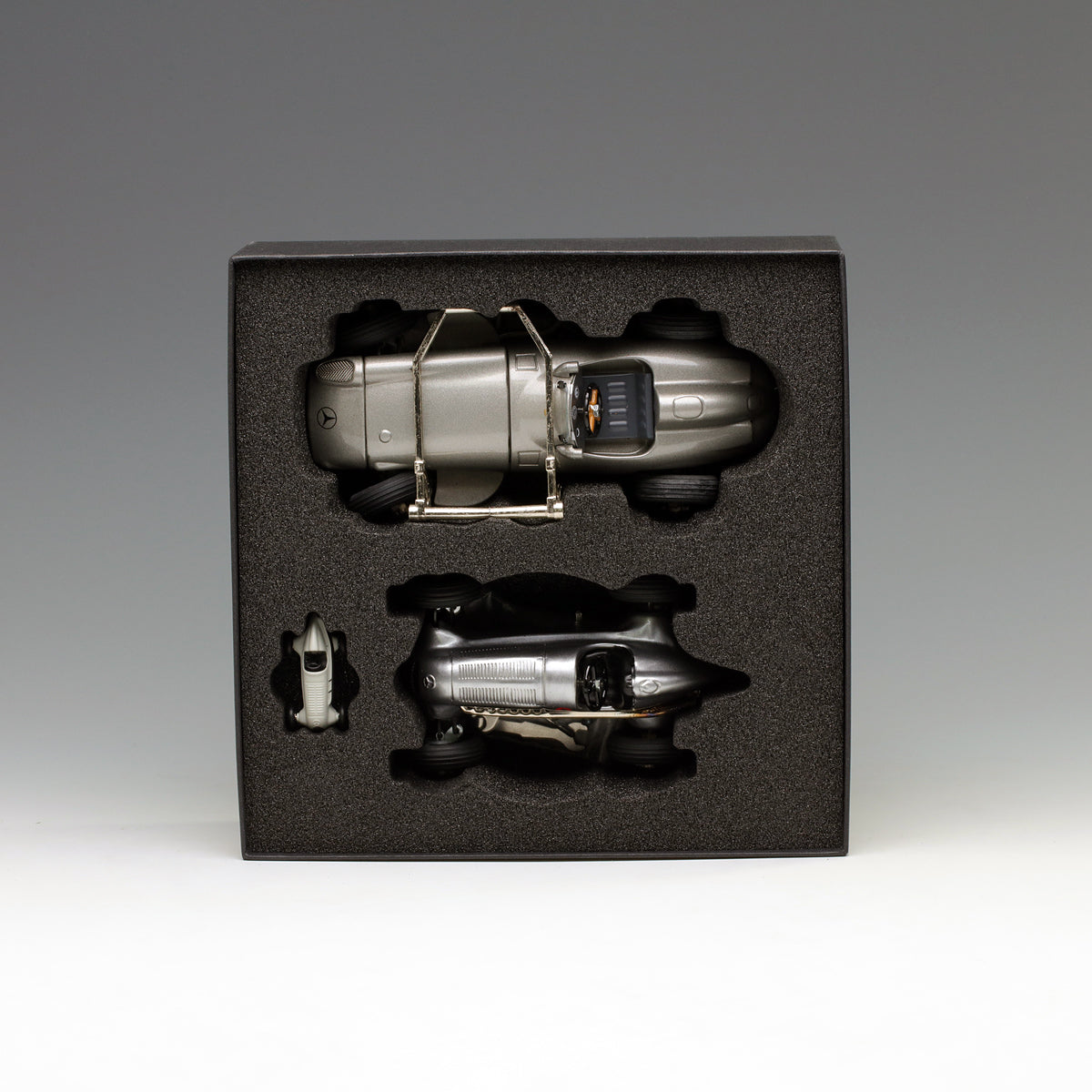 Schuco Studio Classic 3pcs Set "Mercedes Benz Studio Classic" Clockwork Car 450604500