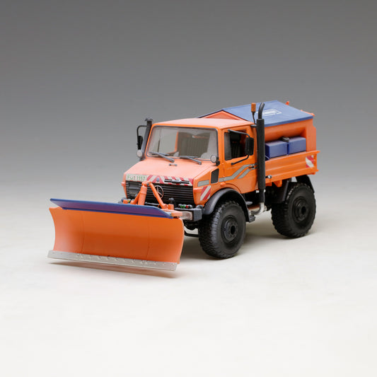 Schuco 1:32 Unimog U1600 Winter Road Maintenance 450772400