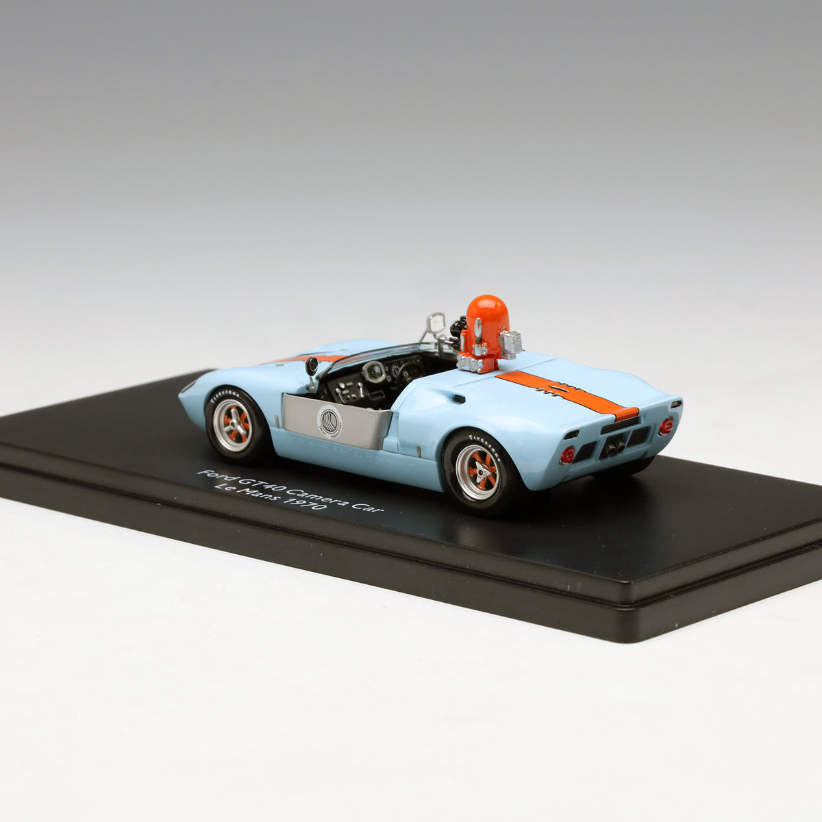 Schuco 1:43 Ford GT 40 "Le Mans" Camera Car 450899600
