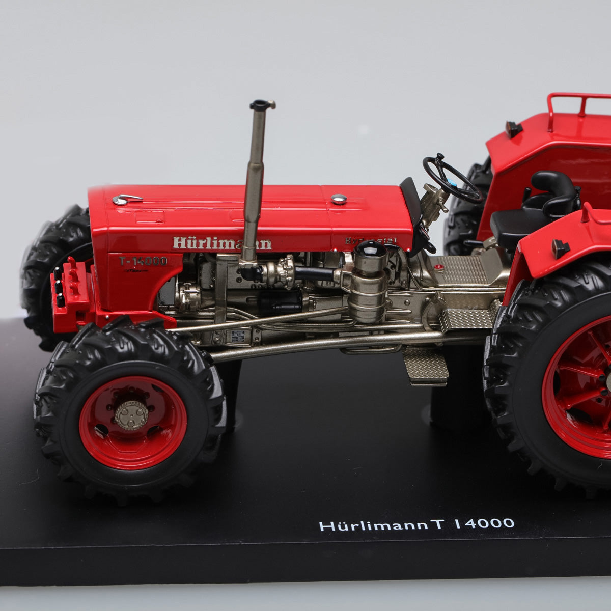 Schuco 1:32 Huerlimann T 14000 Tractor red 450901600