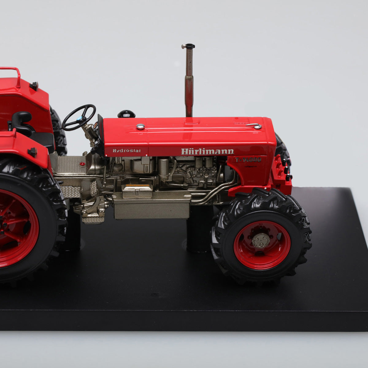 Schuco 1:32 Huerlimann T 14000 Tractor red 450901600