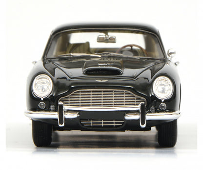 Schuco 1/43 Aston Martin DB6 Shooting Brake dark green 450903500