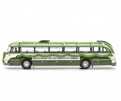 Schuco 1/43 Magirus Deutz O 6500 WM 1954 beige green 450904100