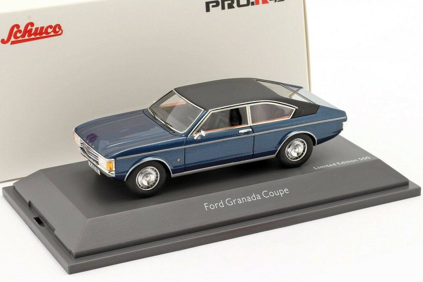 Schuco 1:43 Ford Granada Coupe blue 450914200