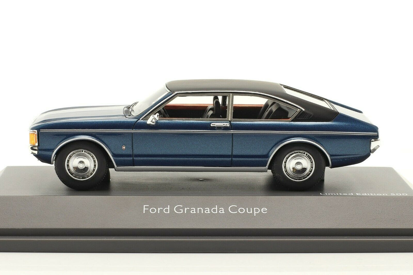 Schuco 1:43 Ford Granada Coupe blue 450914200