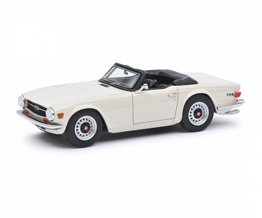 Schuco 1:43 Triumph TR6 White 450915100