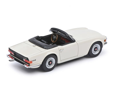 Schuco 1:43 Triumph TR6 White 450915100