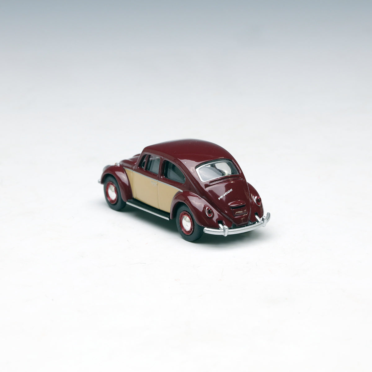 Schuco 1:64 Volkswagen Beetle red/beige 452010600