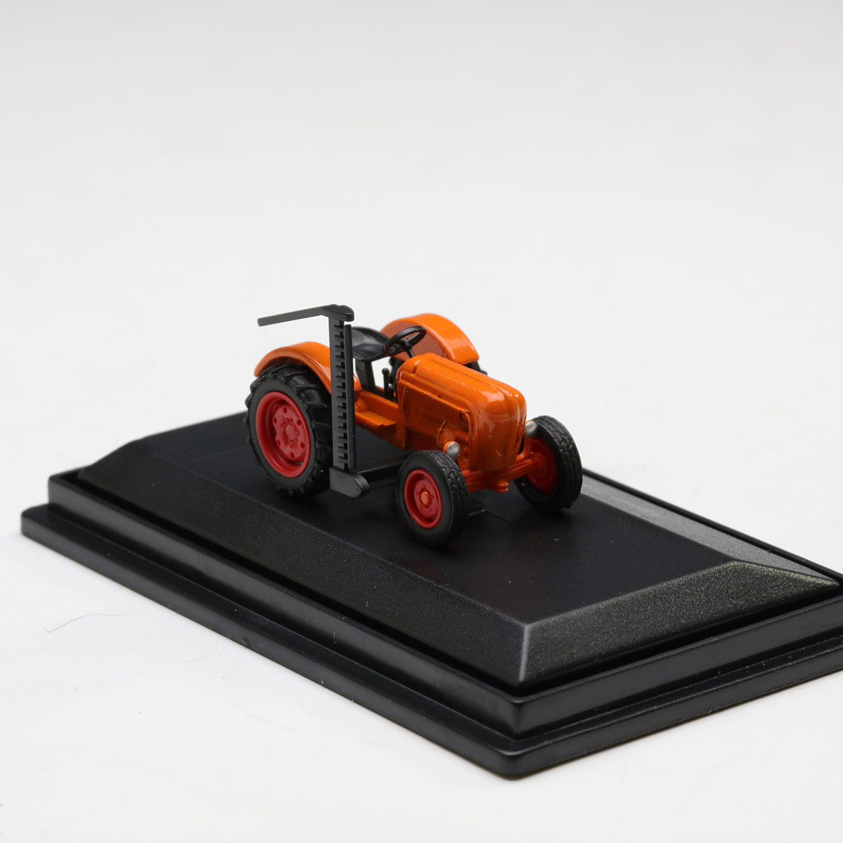 Schuco 1:87 Allgaier Standard Tractor 452619700