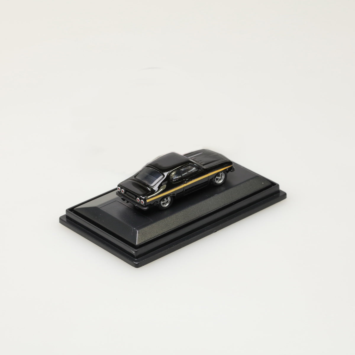 Schuco 1:87 Opel Manta A Black Magic 452628300