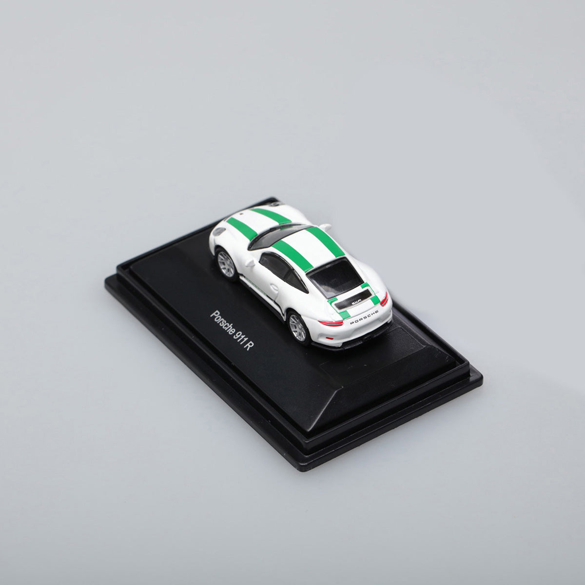 Schuco 1:87 Porsche 911 R (991) white/green 452630000