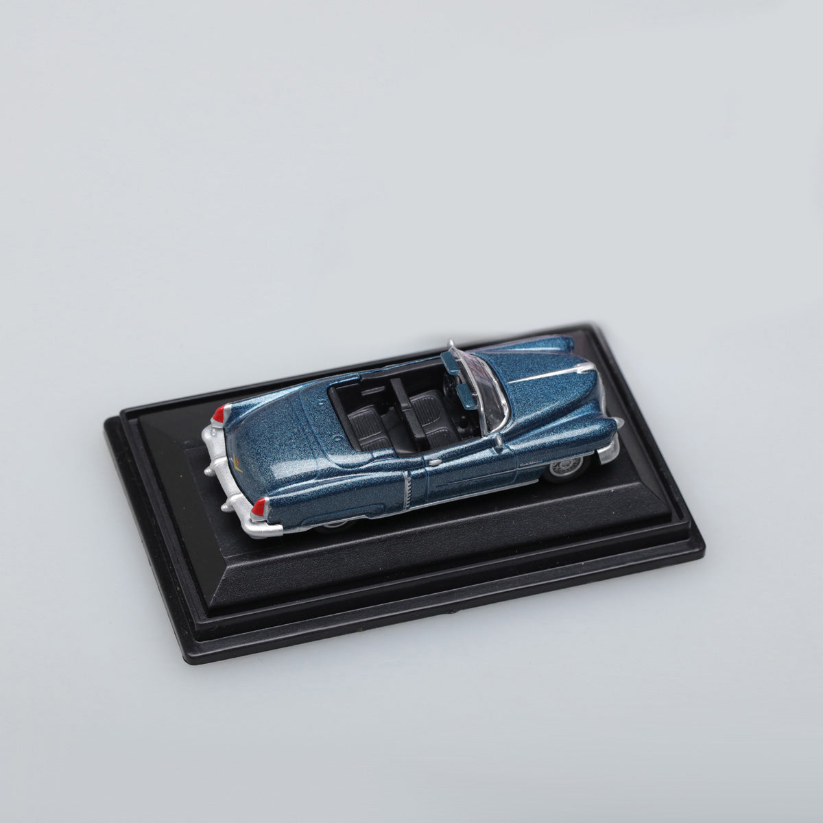 Schuco 1:87 Cadillac Eldorado 1953 blue metallic 452631300