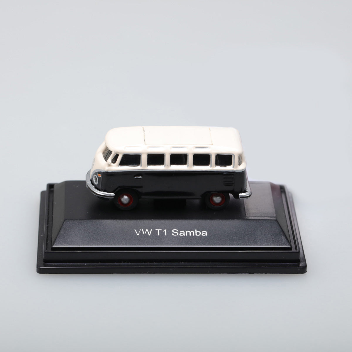 Schuco 1:87 Volkswagen T1c Samba black/white 452632000
