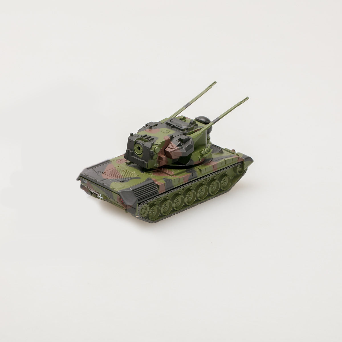 Schuco 1:87 Gepard Flakpanzer Bundeswehr camouflaged 452635500
