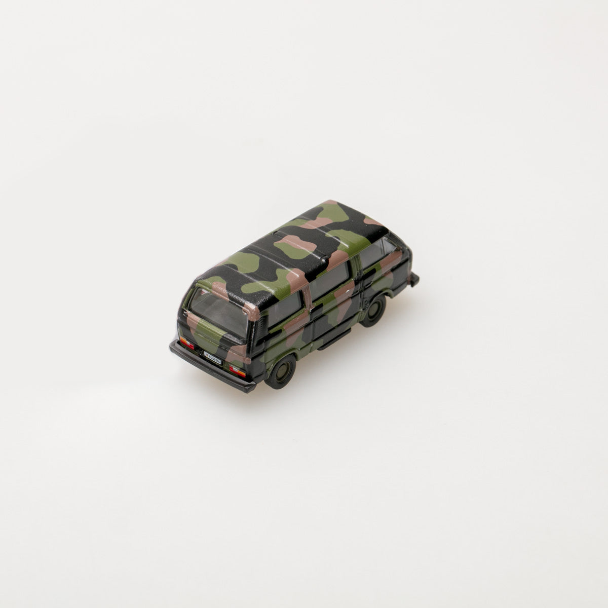 Schuco 1:87 Volkswagen T3 bus Bundeswehr camouflaged 452636600