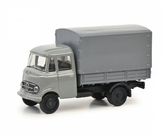 Schuco 1:87 Mercedes-Benz L319 Flatbed Truck 452661600