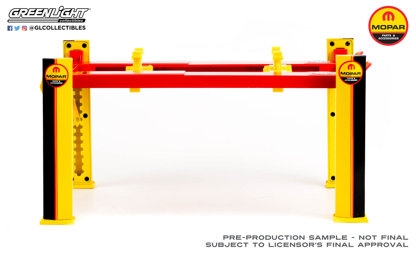 GreenLight 1:18 Four-Post Lift - MOPAR Parts & Accessories - Yellow and Red 13649