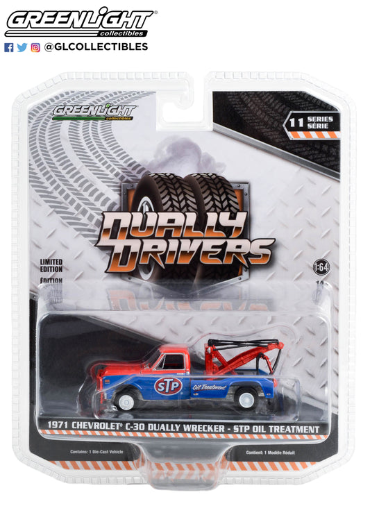 GreenLight 1:64 Dually Drivers Series 11 - 1971 Chevrolet C-30 Dually Wrecker - STP Oil Treatment 46110-B