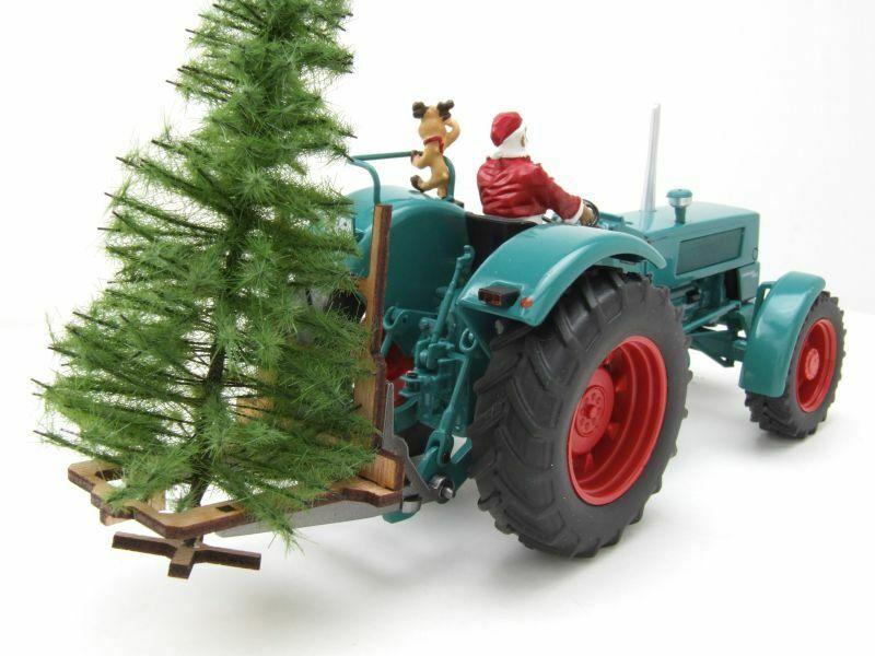 Schuco 1/32 Hanomag Robust 900 Tractor with Christmas Tree 450780200