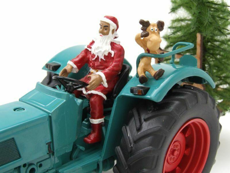 Schuco 1/32 Hanomag Robust 900 Tractor with Christmas Tree 450780200