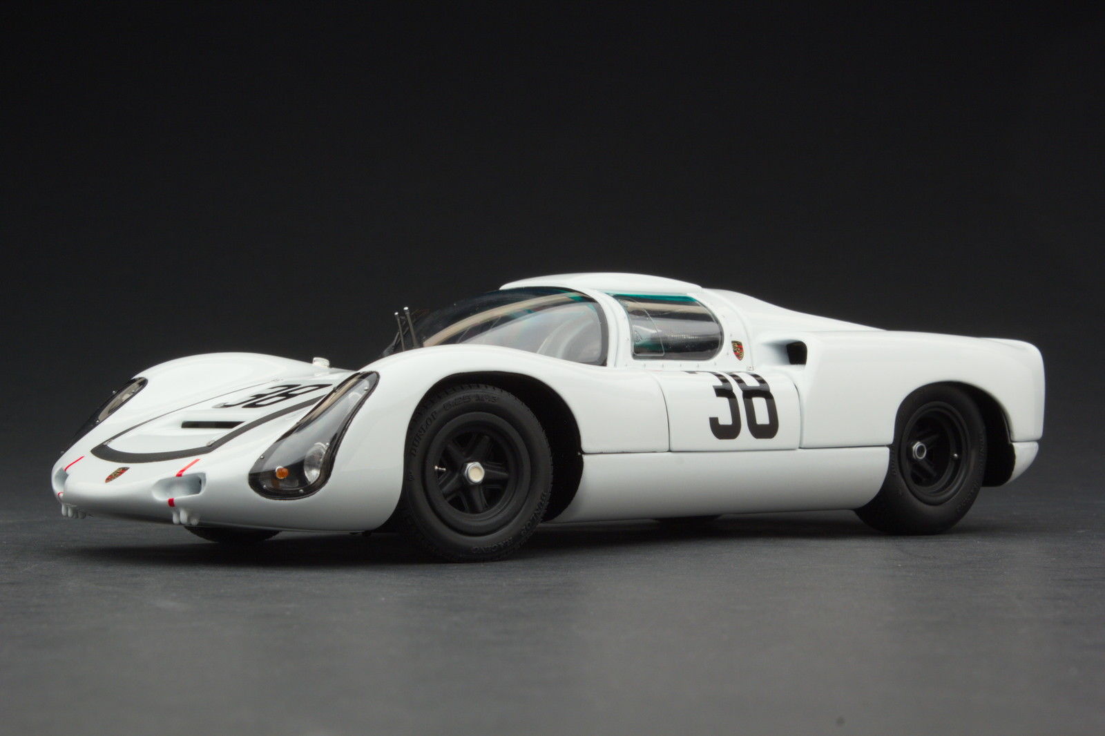 EXOTO 1:18 1967 Porsche 910 #38 Le Mans 24 Hours Jochen EXOTO 1:18 1967 Porsche 910 #38 Le Mans 24 Hours Jochen