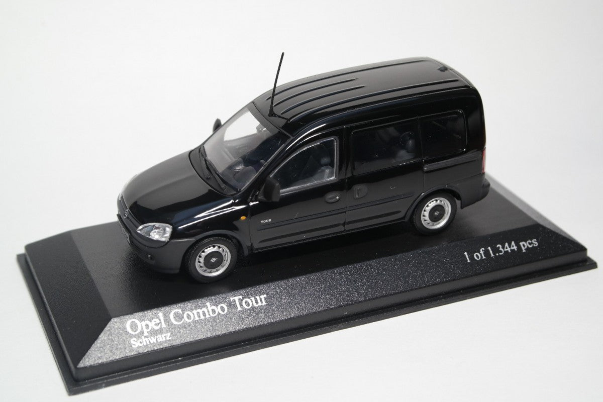 Minichamps 1:43 Opel Combo Tour 2002 Black 400042001