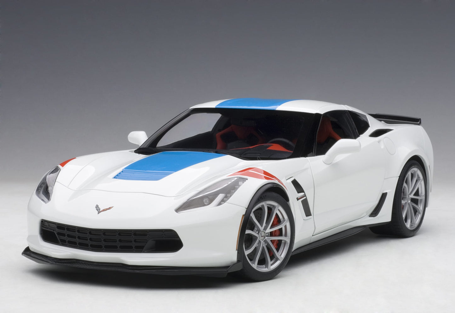 AUTOart 1:18 Chevrolet Corvette C7 Grand Sport (Artic White) 71271