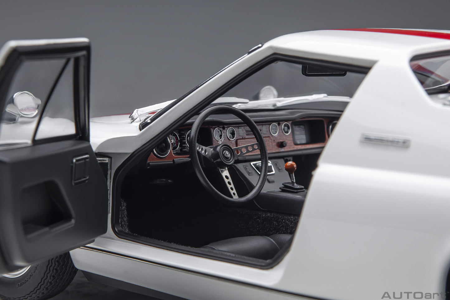 AUTOart 1:18 Lotus Europa Special “THE CIRCUIT WOLF” 75396