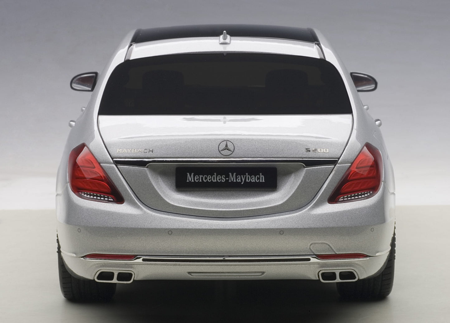 AUTOart 1:18 Mercedes-Maybach S-Klasse S600 (SWB) (Silver) 76292