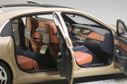AUTOart 1:18 Mercedes-Maybach S-Klasse S600 (SWB) (Champagne Gold) 76294