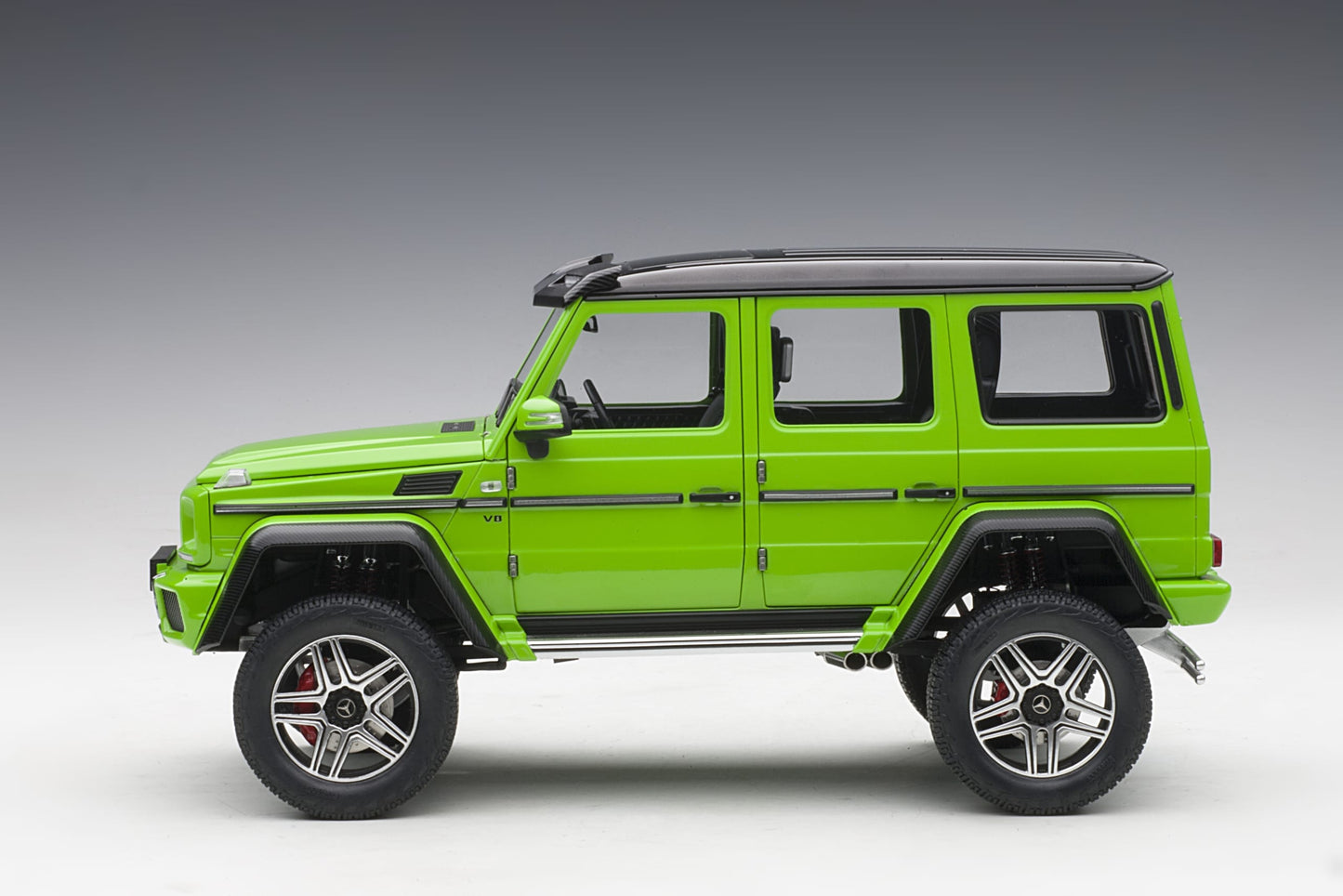 AUTOart 1:18 Mercedes-Benz G500 4×4² (Alien Green) 76315